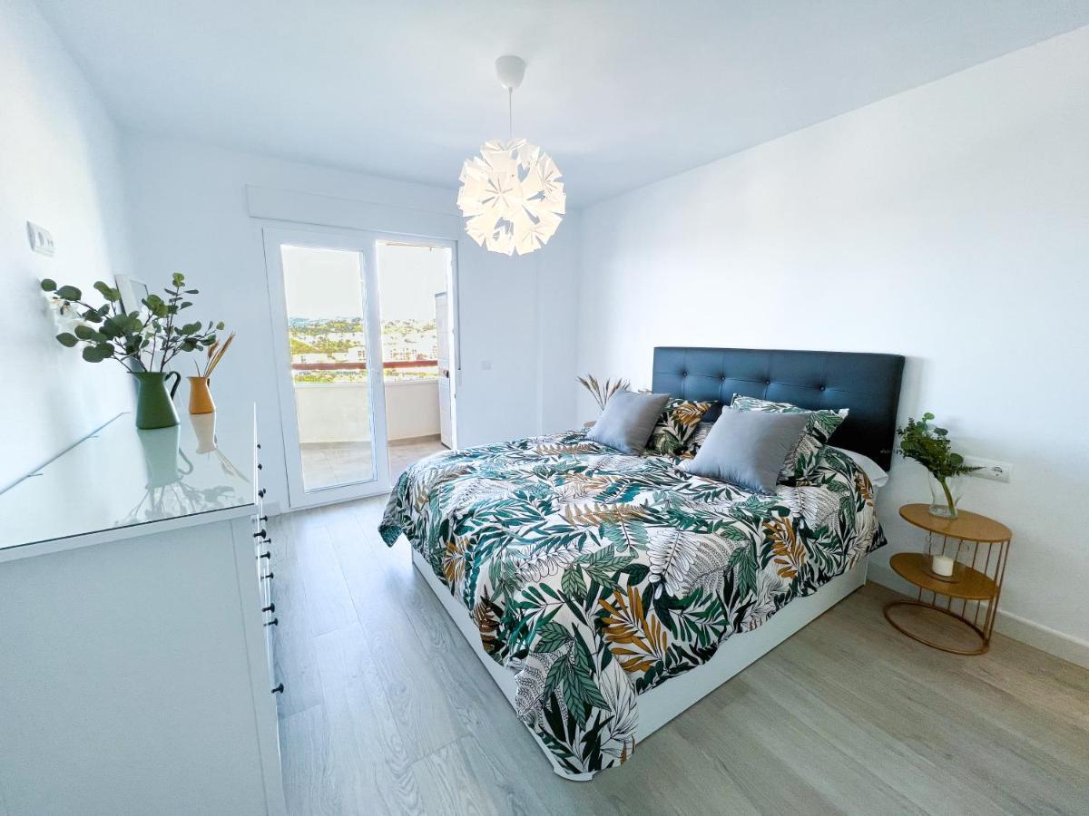 Apartamento A 900 M De La Playa Y Con Vistas Al Mar En フエンヒロラ エクステリア 写真