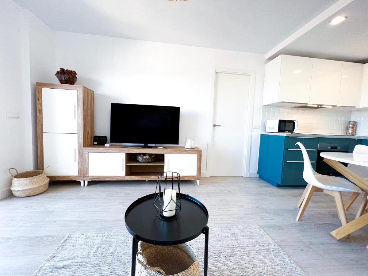 Apartamento A 900 M De La Playa Y Con Vistas Al Mar En フエンヒロラ エクステリア 写真