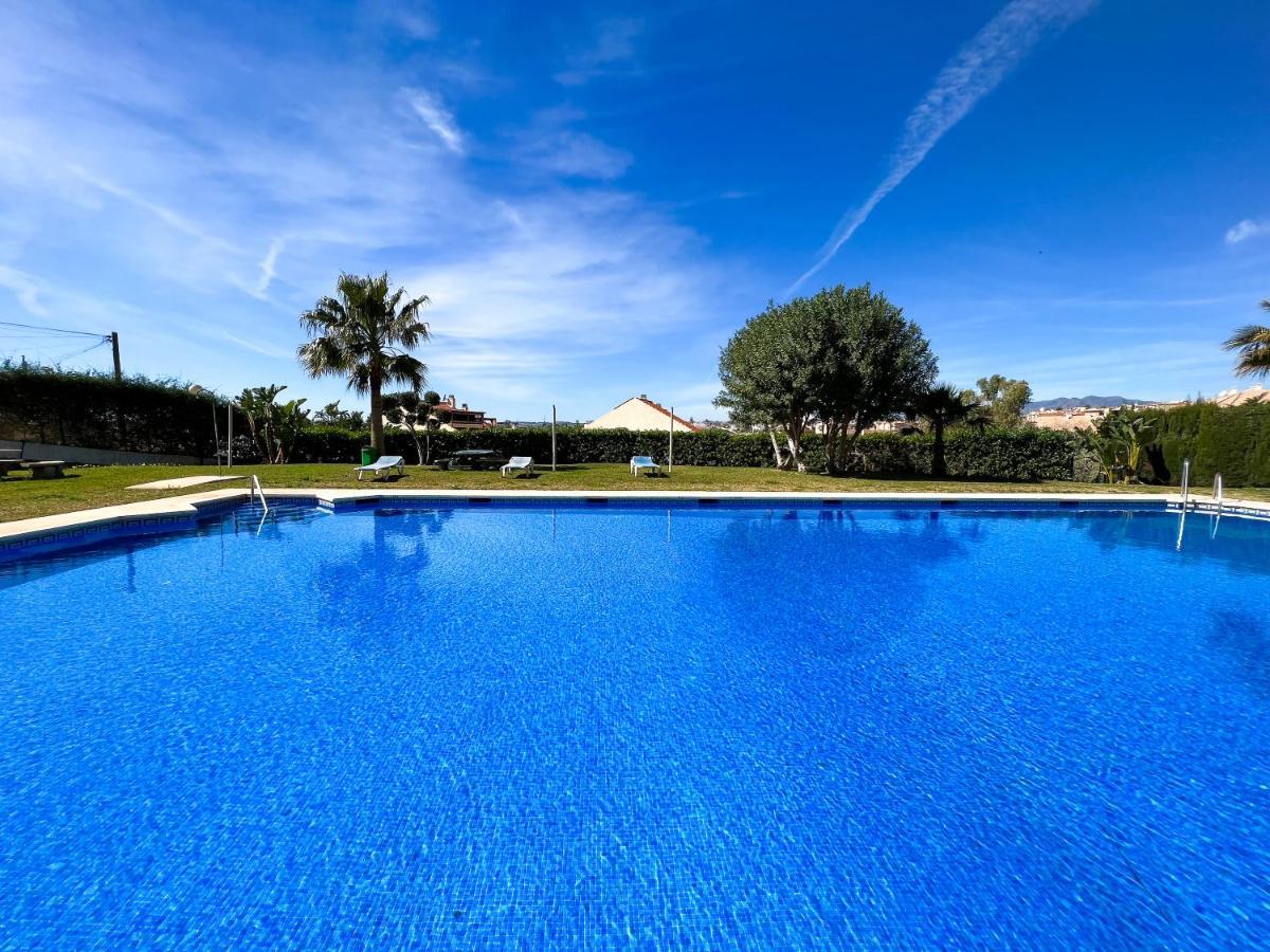 Apartamento A 900 M De La Playa Y Con Vistas Al Mar En フエンヒロラ エクステリア 写真