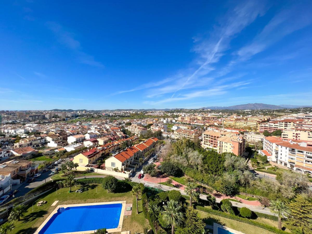 Apartamento A 900 M De La Playa Y Con Vistas Al Mar En フエンヒロラ エクステリア 写真