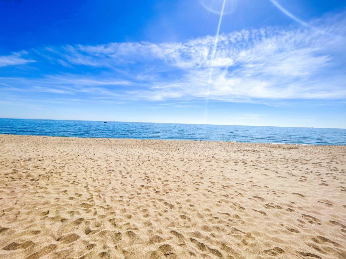 Apartamento A 900 M De La Playa Y Con Vistas Al Mar En フエンヒロラ エクステリア 写真