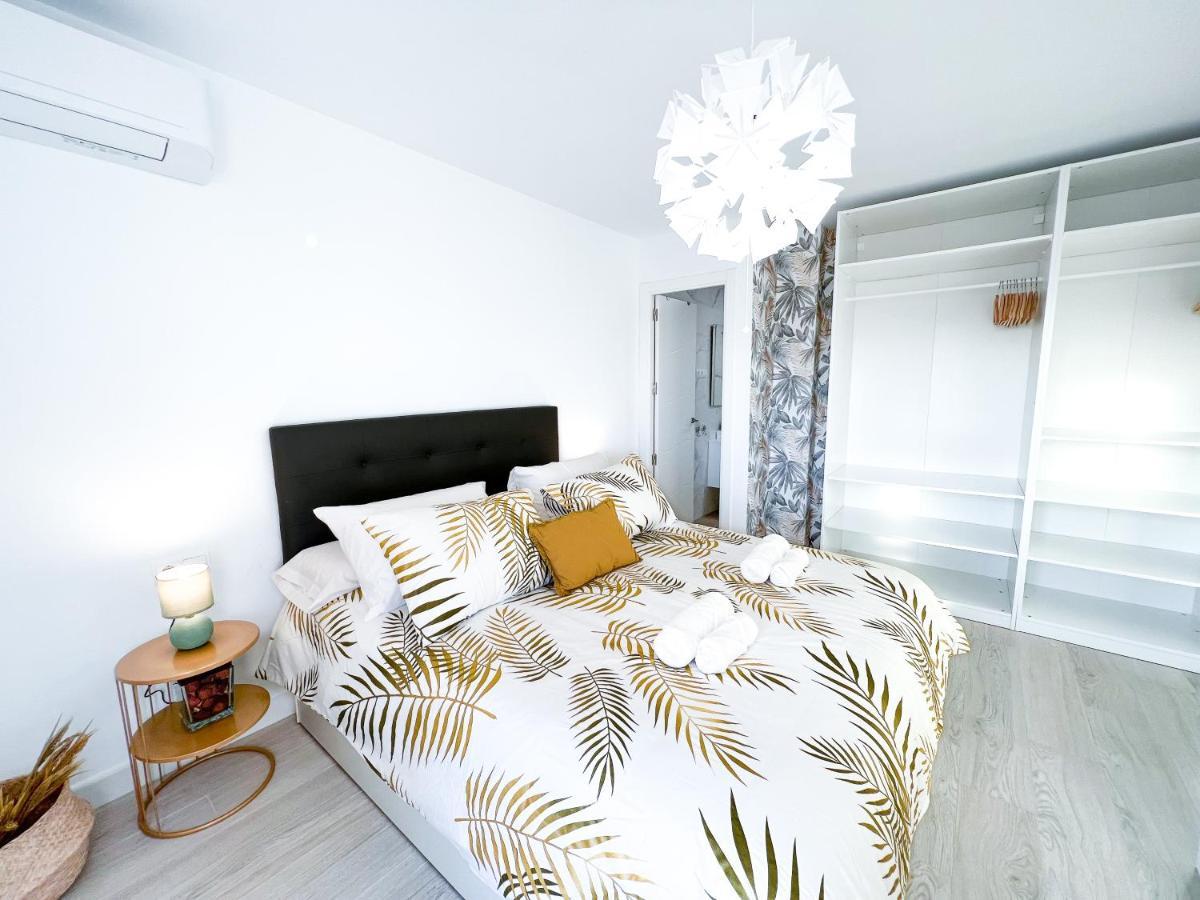 Apartamento A 900 M De La Playa Y Con Vistas Al Mar En フエンヒロラ エクステリア 写真